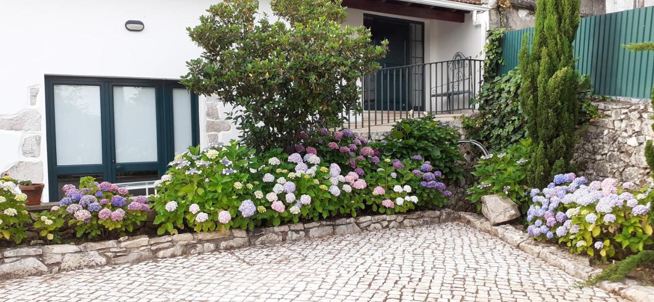 Parreirais Dos Moquinhos Hotel Minde Buitenkant foto